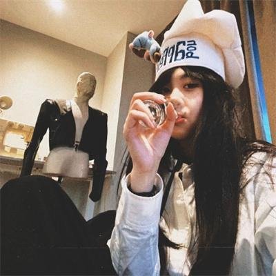 千万别抬头